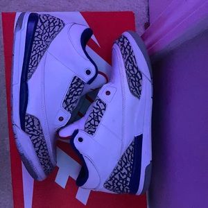 Boys shoes. Used but cleaned. NO LACES